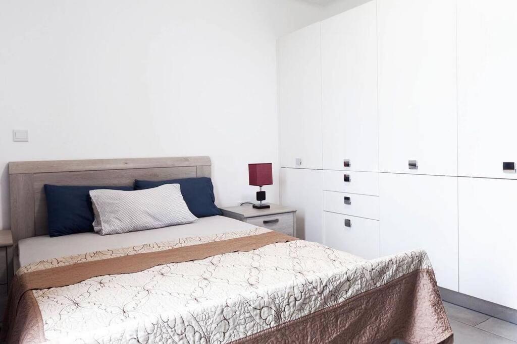 Luxury Labone Edge 2-Bedroom Apartment In Accra - Fivehills Homes Bagian luar foto