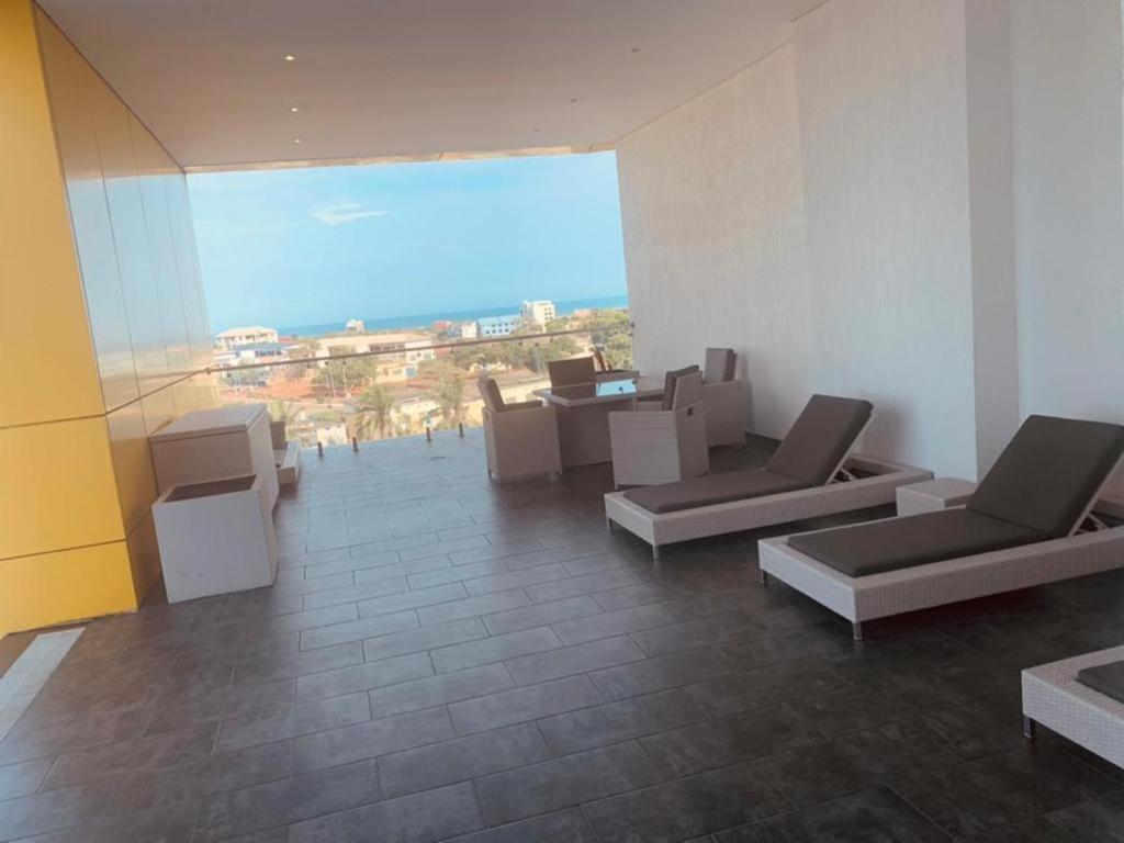 Luxury Labone Edge 2-Bedroom Apartment In Accra - Fivehills Homes Bagian luar foto